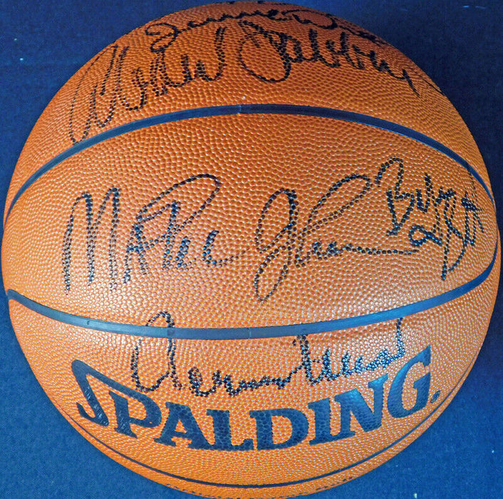 1987-88 Los Angeles Lakers Champions Team Signed NBA Game Basketball UDA