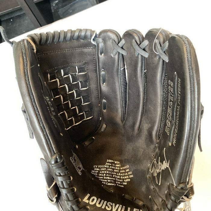 Roger Clemens Twice Signed AUthentic Game Model Baseball Glove JSA Sticker