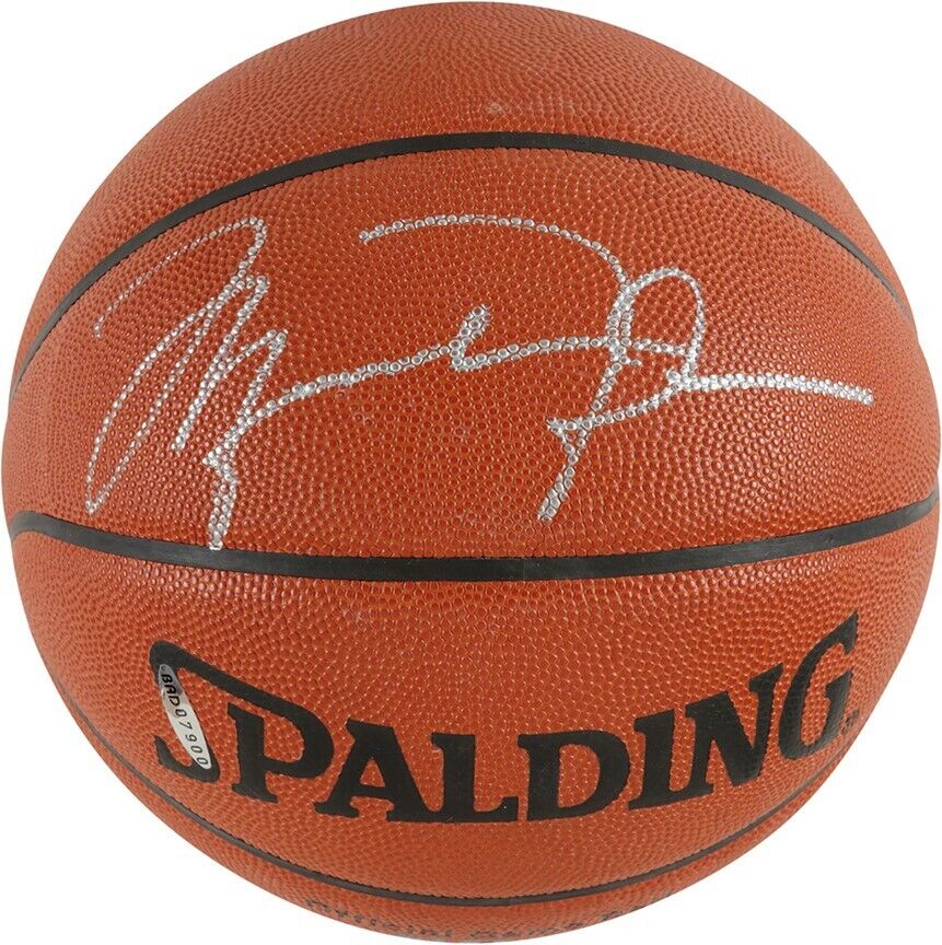 Michael Jordan Signed Spalding Official NBA Game Basketball UDA Upper Deck COA