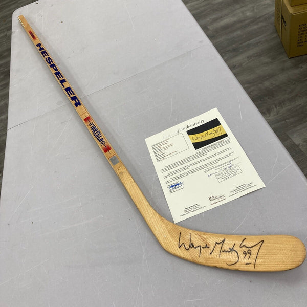 Wayne Gretzky Signed Game Issued Hespeler Hockey Stick JSA COA