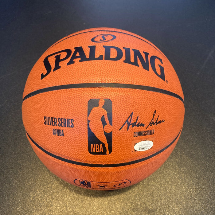 2019-20 Milwaukee Bucks Team Signed Basketball Giannis Antetokounmpo JSA COA