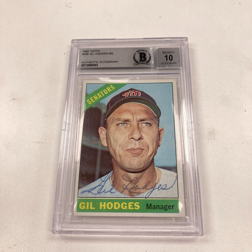 1966 Topps Gil Hodges Signed Autographed Baseball Card BGS Beckett Certified