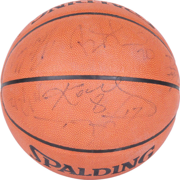 Kobe Bryant 2000-01 Los Angeles Lakers NBA Champs Team Signed Basketball PSA