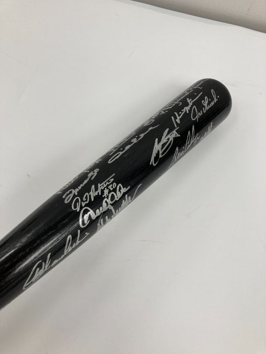 2009 New York Yankees World Series Champs Team Signed Bat #46/50 Beckett COA
