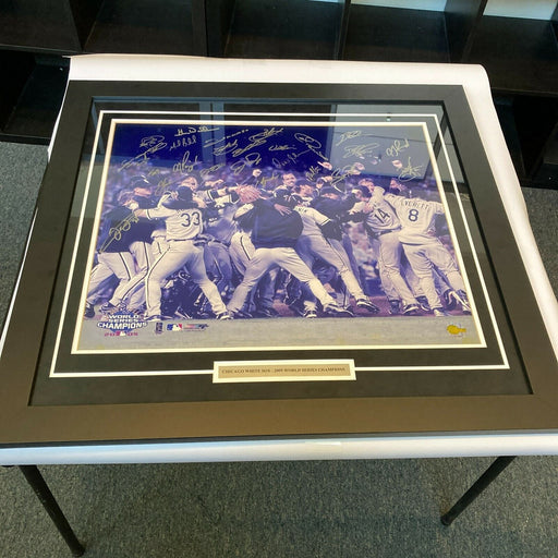 2005 Chicago White Sox World Series Champs Team Signed 16x20 Framed Photo JSA