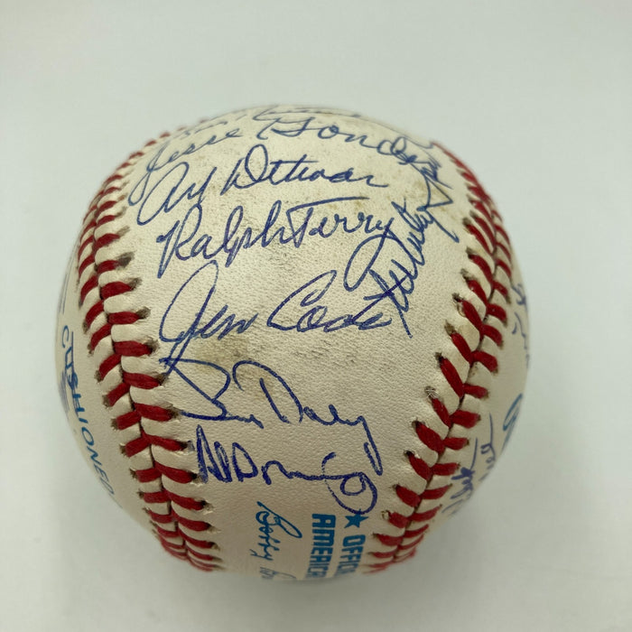 1961 New York Yankees World Series Champs Team Signed Baseball Mickey Mantle JSA