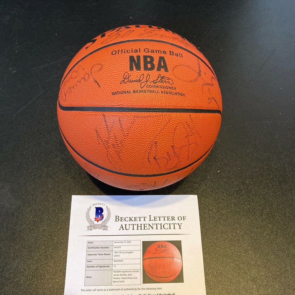 1991-92 Los Angeles Lakers Team Signed NBA Basketball With Beckett COA