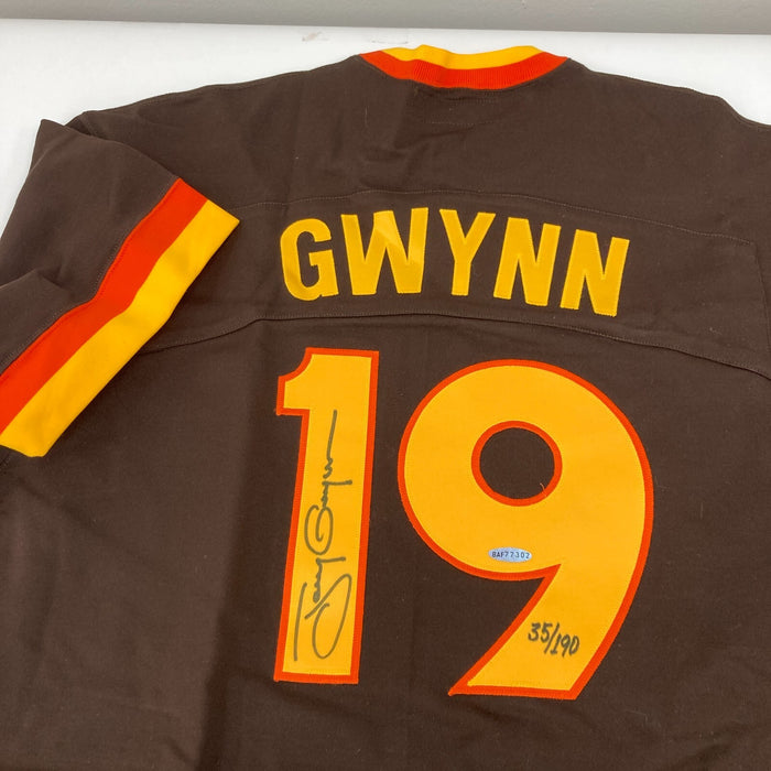 Tony Gwynn Signed Mitchell & Ness San Diego Padres Jersey Upper Deck UDA COA