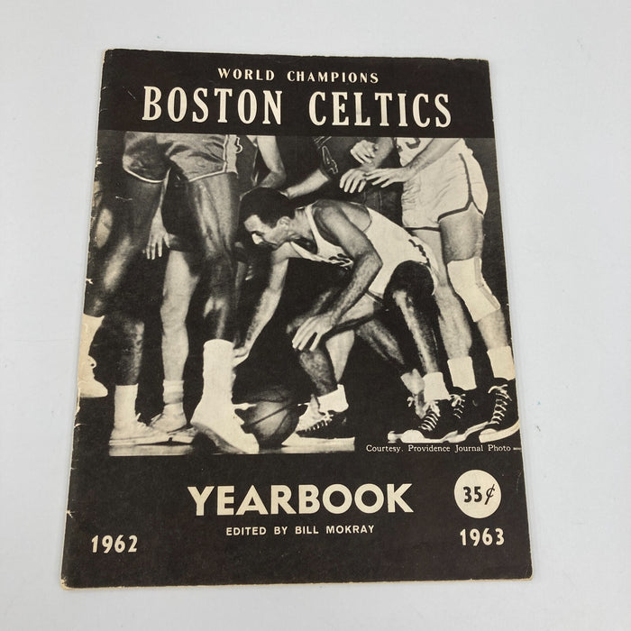 1962-1963 Boston Celtics NBA Champs Team Signed Yearbook Bill Russell JSA COA