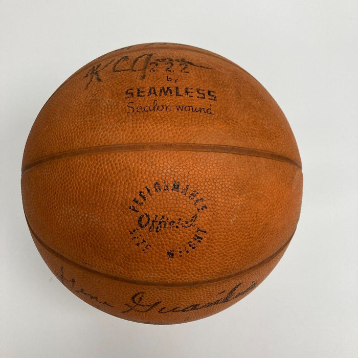 1960-61 Boston Celtics NBA Champs Team Signed Vintage Basketball Beckett COA