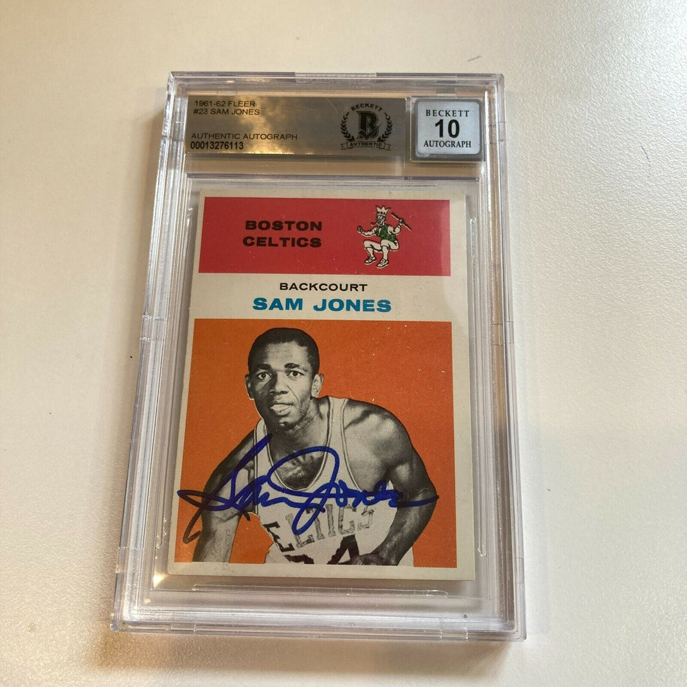 1961-62 Fleer Sam Jones Signed Rookie RC Card BGS Certified Auto