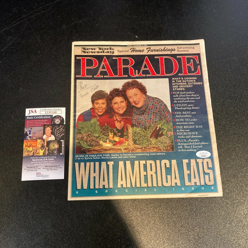 Julia Child Signed Autographed Vintage Magazine With JSA COA Cooking Chef Author