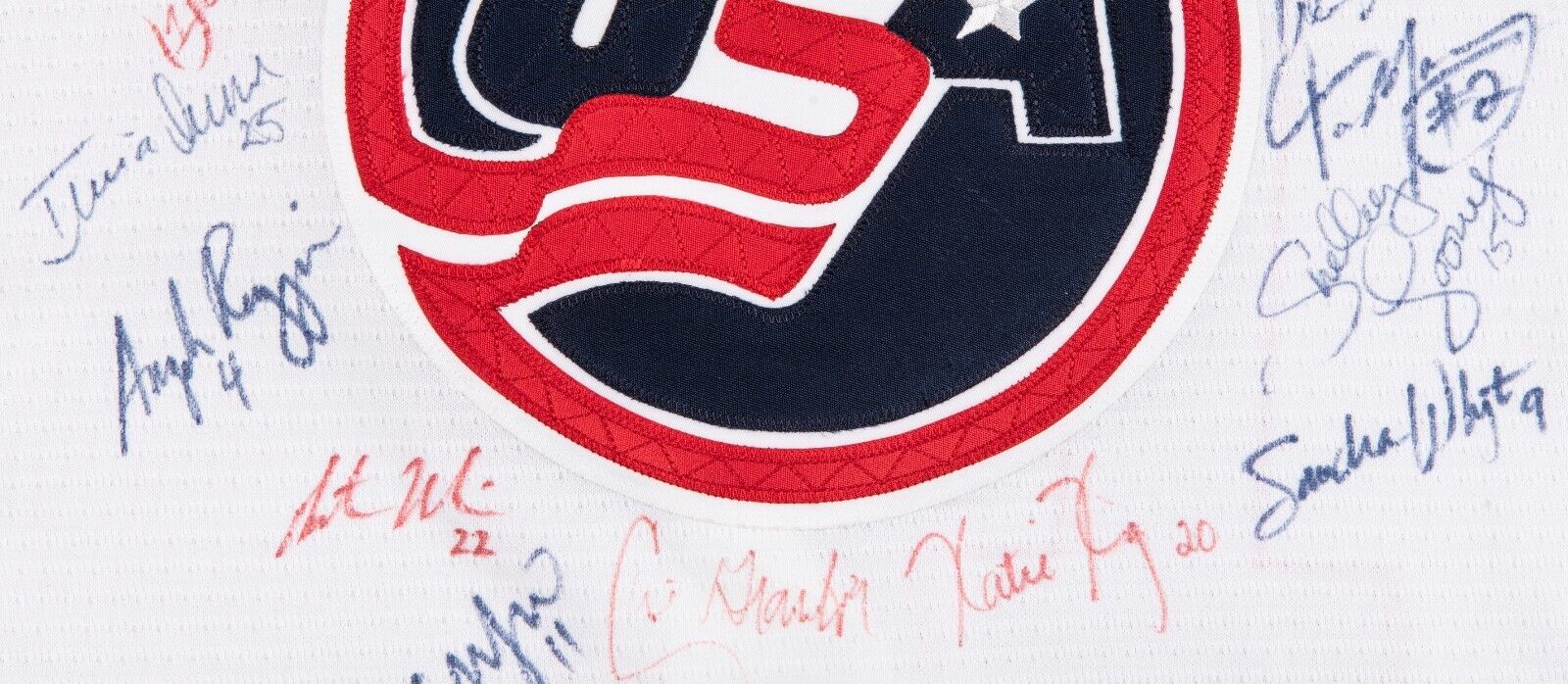 1998 Gold Medal-Winning Team USA Women's Olympic Hockey Signed Jersey Beckett