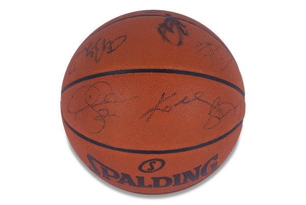 Kobe Bryant 2010-11 Los Angeles Lakers Team Signed NBA Game Basketball PSA DNA