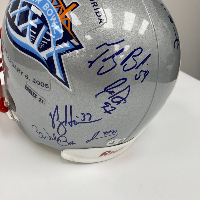 2004 New England Patriots Super Bowl Champs Team Signed Helmet Tom Brady Beckett