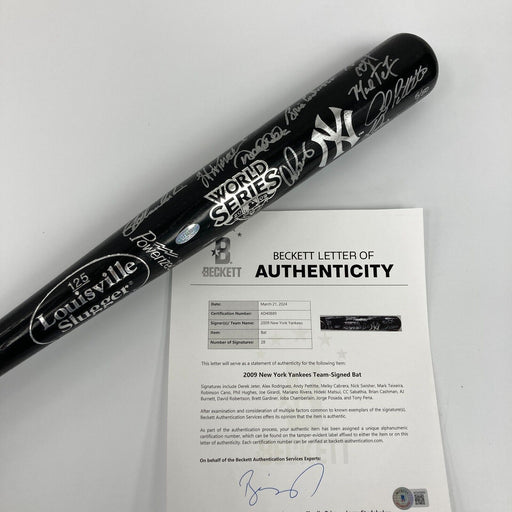 2009 New York Yankees World Series Champs Team Signed Bat #5/50 Beckett COA