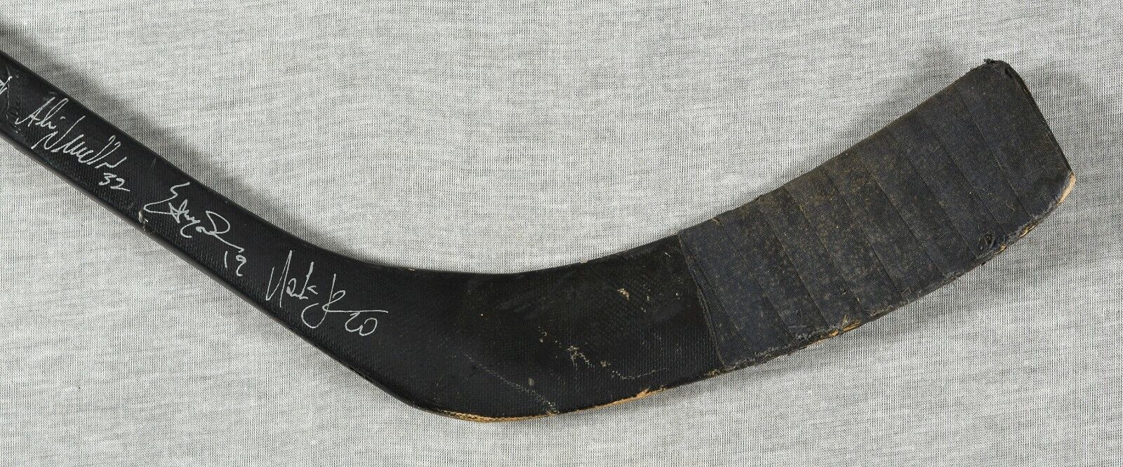 1998-99 Chicago Blackhawks Team Signed Krivokrasov Game Used Hockey Stick BAS