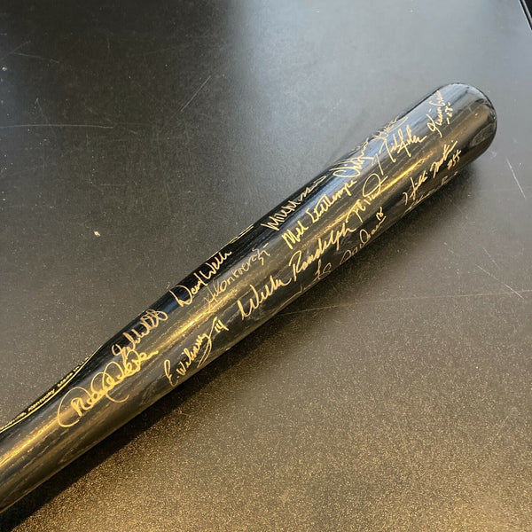 2003 Yankees Team Signed World Series Bat Derek Jeter Mariano Rivera MLB Holo