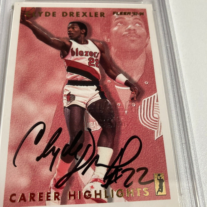 1993-94 Fleer Clyde Drexler Signed Promo Card With Fleer Stamp PSA DNA RARE
