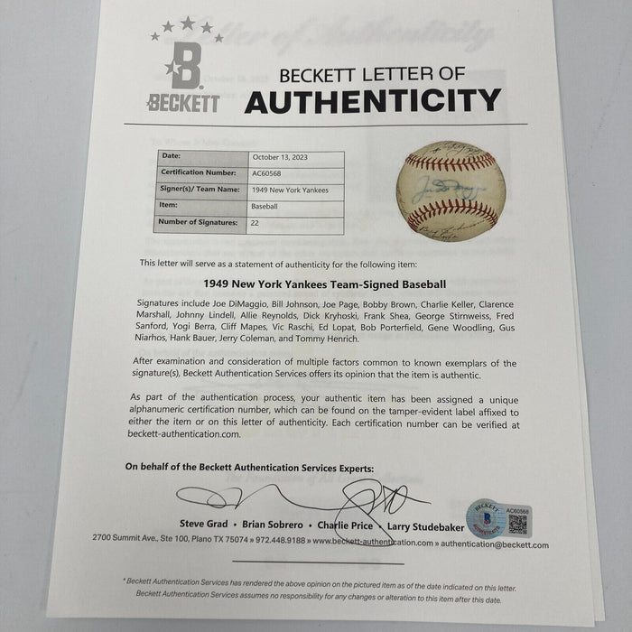 1949 New York Yankees World Series Champs Team Signed Baseball PSA DNA & Beckett