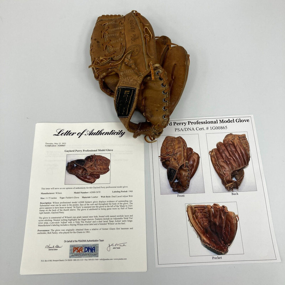 1968 Gaylord Perry Game Used Wilson Baseball Glove PSA DNA COA RARE