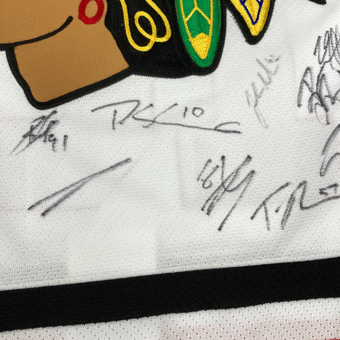 2014–15 Chicago Blackhawks Stanley Cup Champs Team Signed Jersey PSA DNA Beckett