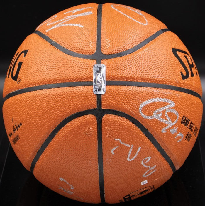 Kobe Bryant Final Season 2015-16 Los Angeles Lakers Team Signed Basketball PSA