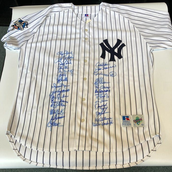 2000 New York Yankees World Series Champs Team Signed Jersey Derek Jeter PSA DNA