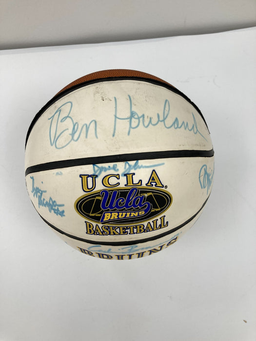 2003-2004 UCLA Bruins Team Signed Basketball Beckett COA