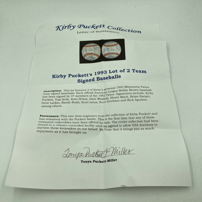 Nice 1993 Minnesota Twins Team Signed AL Baseball With Kirby Puckett COA