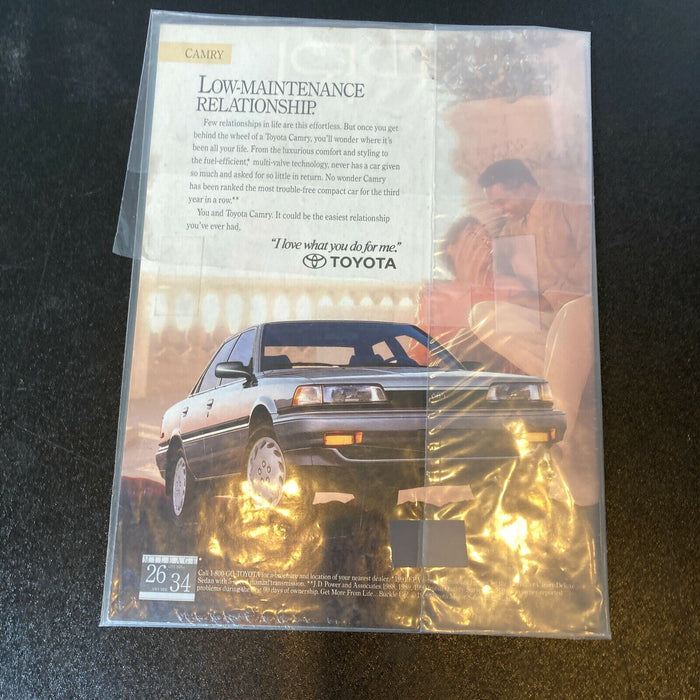 Burt Reynolds Signed Autographed Entertainment Weekly Magazine