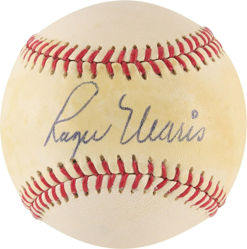 Beautiful Roger Maris Single Signed American League Baseball JSA COA