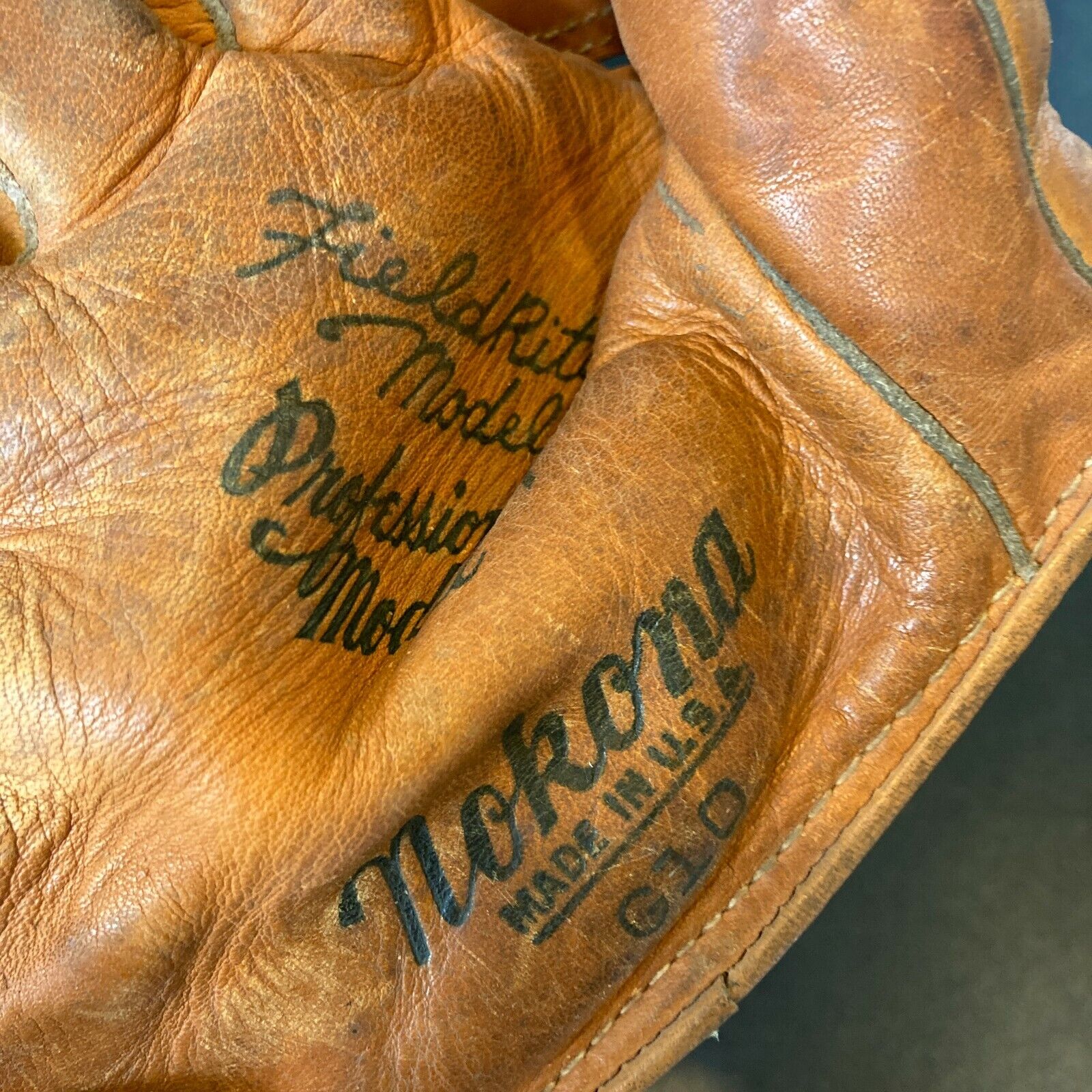 Ted Williams Signed 1950's Game Model Baseball Glove JSA COA — Showpieces  Sports