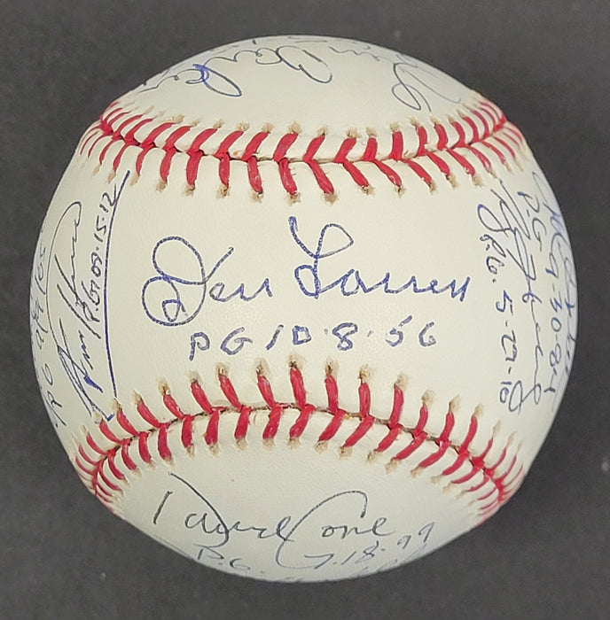 RARE Perfect Game Pitchers Signed Baseball Complete With 17 Sigs Beckett COA