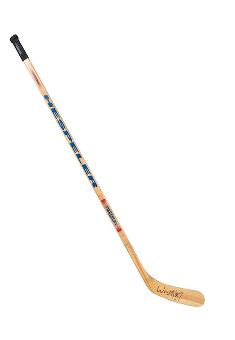 Wayne Gretzky Signed Game Issued Hespeler Hockey Stick JSA COA