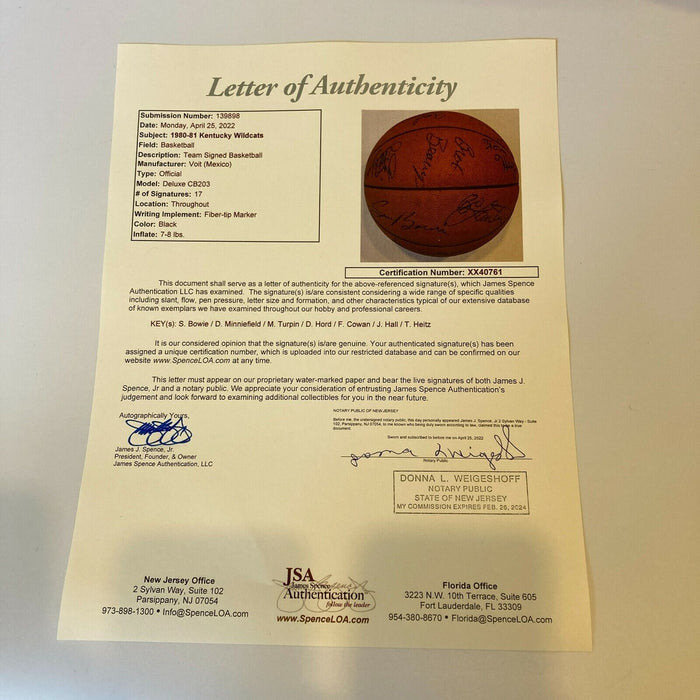 1980-81 Kentucky Wildcats Team Signed Vintage NCAA Basketball JSA COA