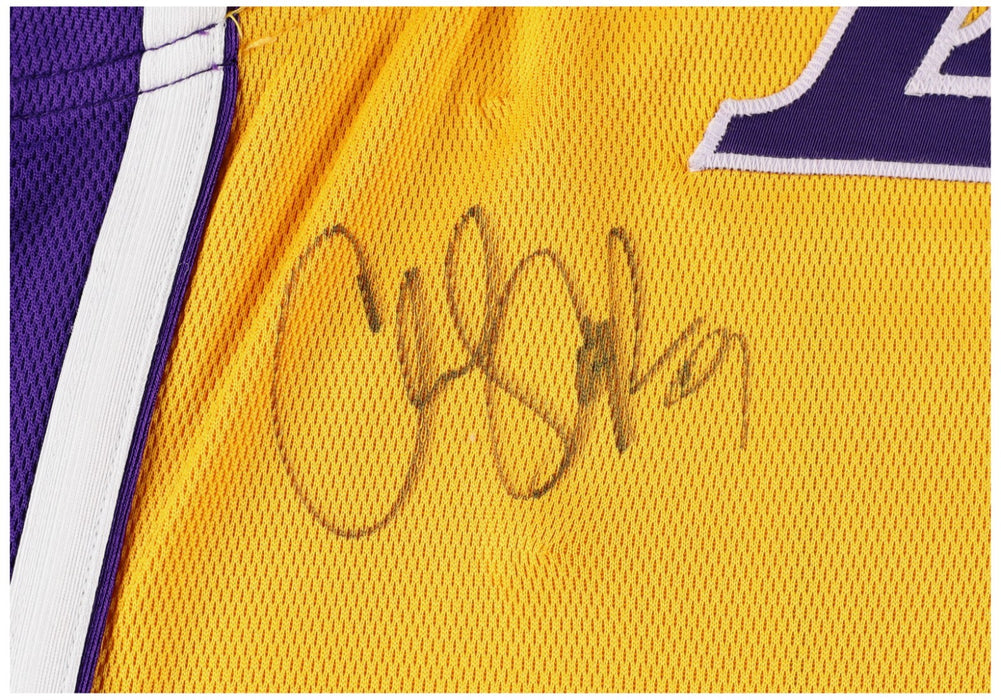 2004-05 Los Angeles Lakers Team-Signed Nike Jersey Jersey Kobe Bryant JSA COA