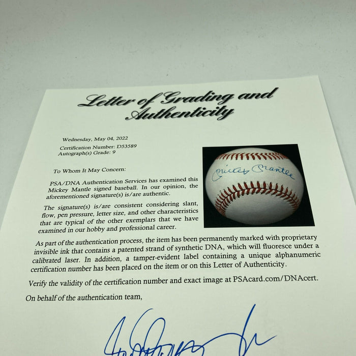 Beautiful Mickey Mantle Signed American League Baseball PSA DNA Graded MINT 9