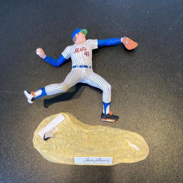 Tom Seaver Signed Autographed Salvino Statue Action Figure Damaged