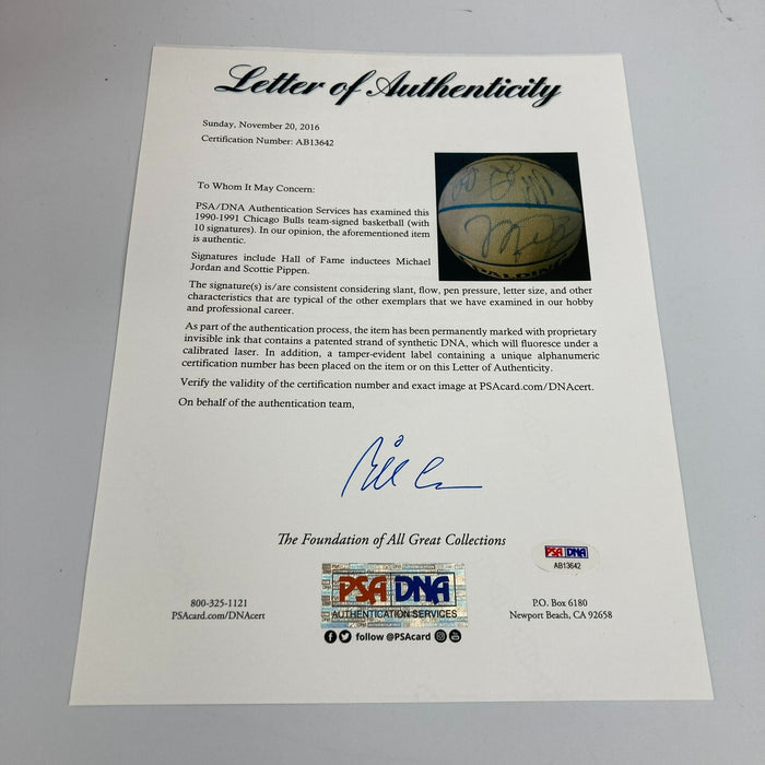 Michael Jordan 1990-91 Chicago Bulls NBA Champs Team Signed Basketball PSA DNA