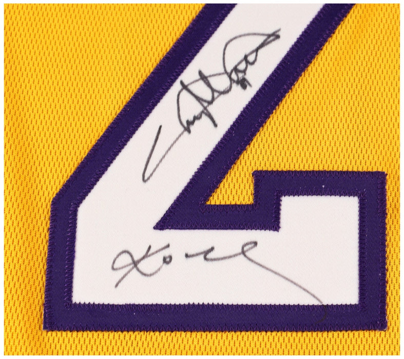 2004-05 Los Angeles Lakers Team-Signed Nike Jersey Jersey Kobe Bryant JSA COA