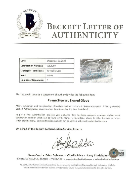 Payne Stewart 1990's Match Used and Signed Golf Glove MEARS & Beckett COA