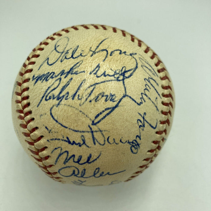 1962 New York Yankees W.S. Champs Team Signed Baseball Mickey Mantle Maris JSA