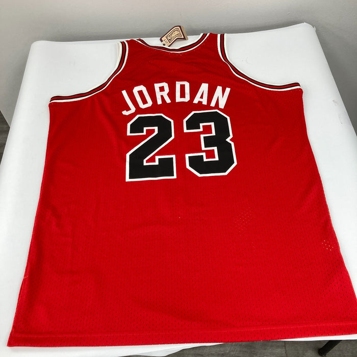 Michael Jordan Signed 1984-85 Rookie Chicago Bulls Jersey UDA PSA DNA & Beckett