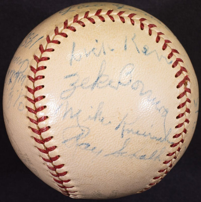 Red Faber Ed Walsh Ray Schalk Moe Berg Hall Of Fame  Signed Baseball Beckett
