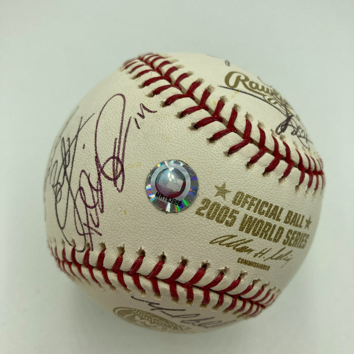 2005 Chicago White Sox Team Signed World Series Baseball MLB Authenticated Holo