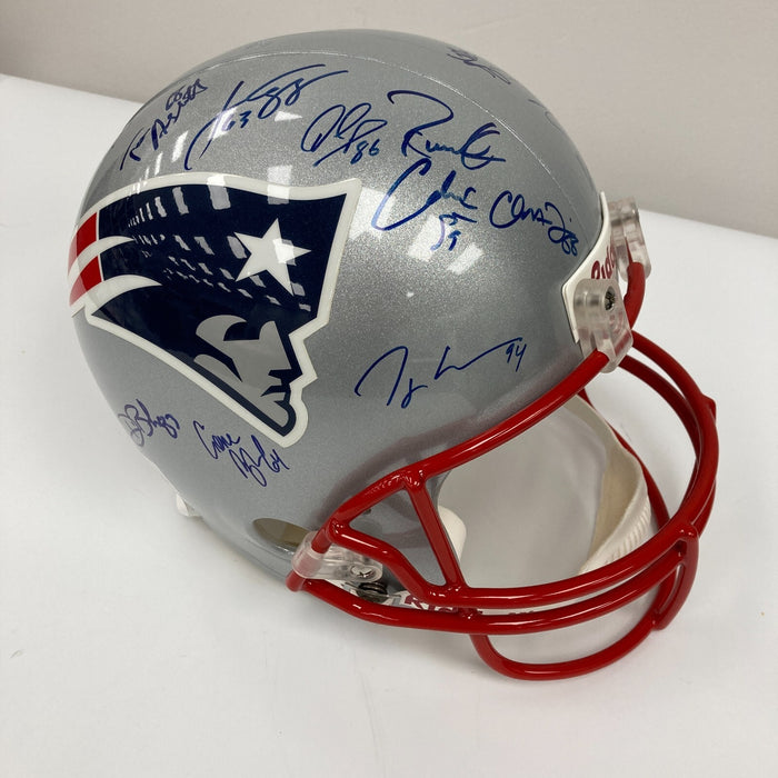 2004 New England Patriots Super Bowl Champs Team Signed Helmet Tom Brady Beckett