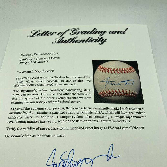 Beautiful Willie Mays Signed National League Baseball PSA DNA COA Graded MINT 9