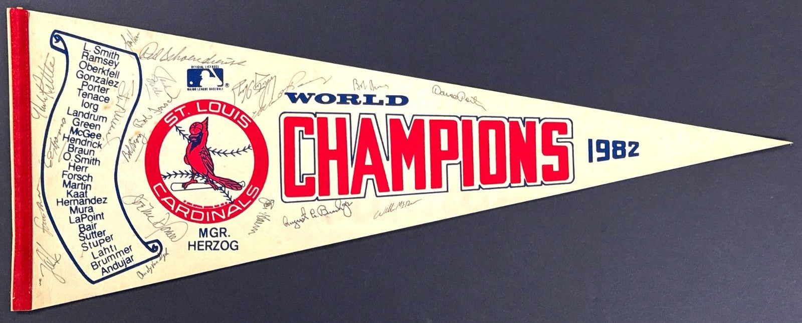 1982 St. Louis Cardinals World Series Champs Team Signed Baseball Pennant BAS