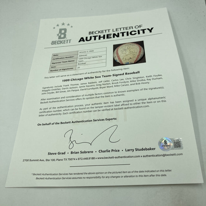 1999 Chicago White Sox Team Signed Baseball Frank Thomas Beckett COA